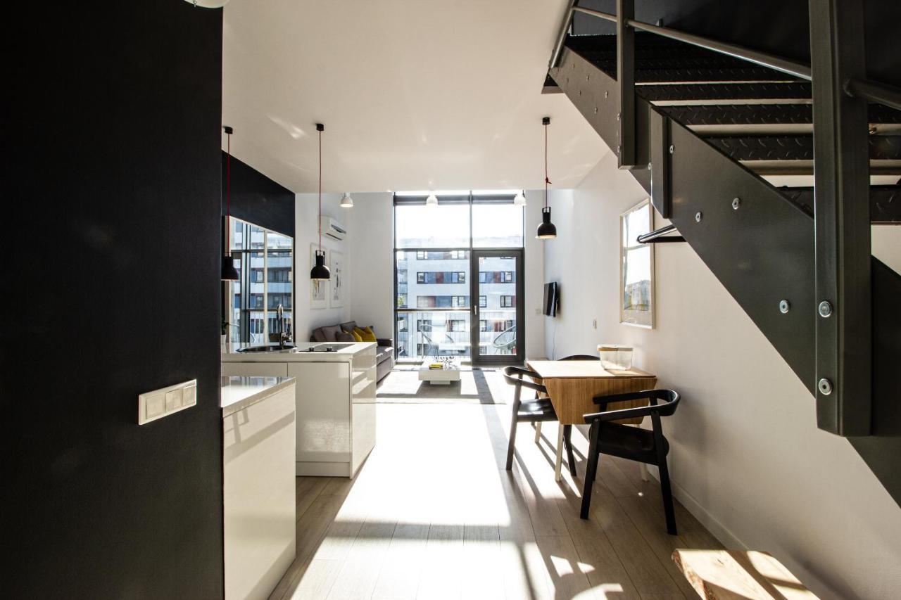 Qbik Loft Modern Apartment Varsovia Exterior foto